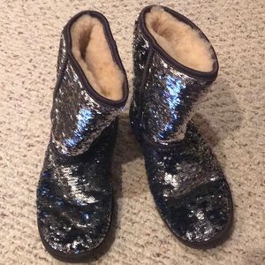 Sparkling Ugg for young girl. Barely worn, size 6